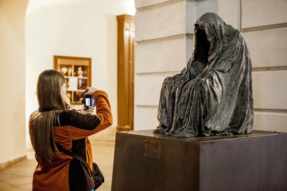 Ghost Walking Tour of Prague - Meeting Point