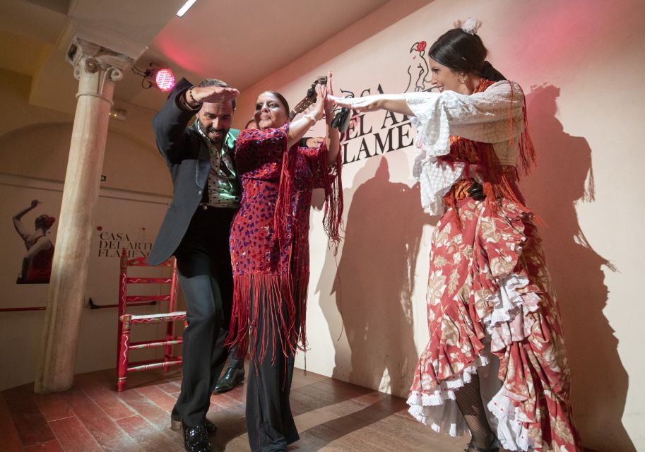 Granada: 1-Hour Traditional Flamenco Show - Authenticity and Tradition