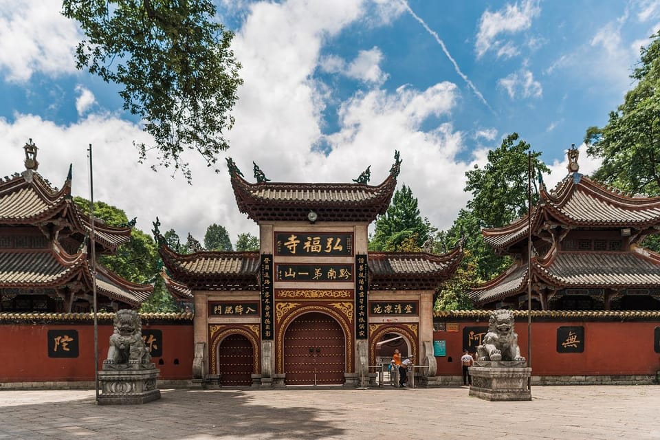 Guangdong: Private Guided Tour With a Local Expert - Attractions and Activities