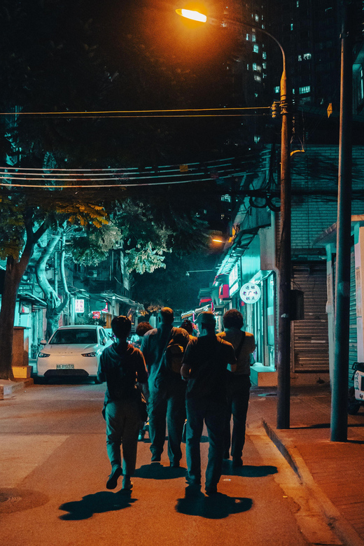 Guangzhou: Evening Food Tour Through Local Neighborhood - Cultural Immersion