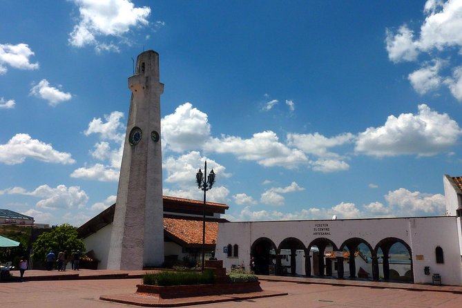Guatavita Half-Day Private Tour (5 Hrs.) - Discovering the Flora and Fauna
