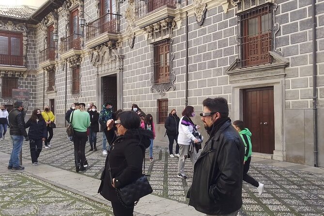 Guided Tour Virtual Reality Granada Cathedral - Journey Through 15th-16th Century Granada