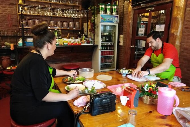 Half-Day Thai Cuisine Cooking Experience in Chiang Mai - Participant Reviews