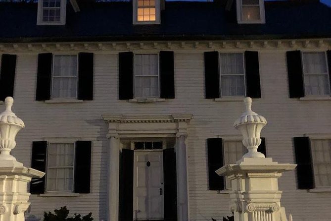 Haunted Footsteps Ghost & Paranormal Salem Tour - Paranormal Experiences