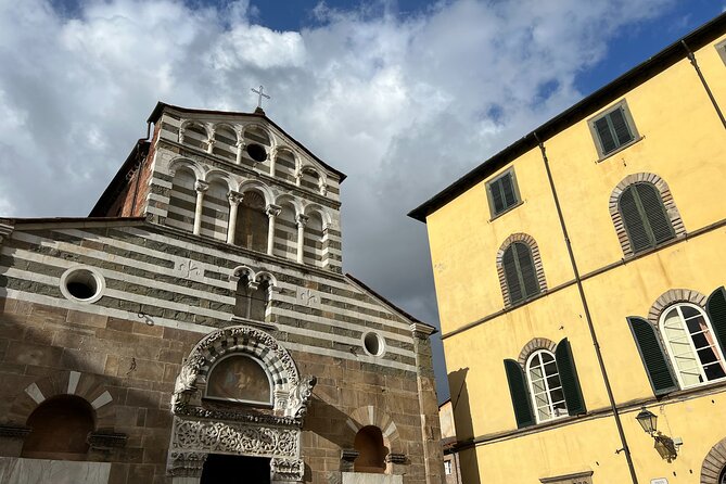 Highlights of Lucca Small Group Guided Tour - A Comprehensive City Exploration