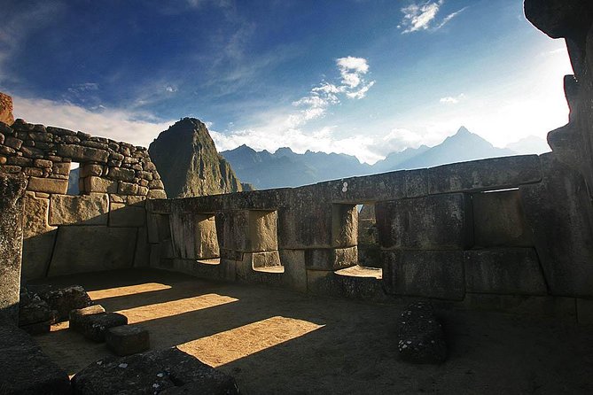 Hire a Fluent English Speaking and Professional Machu Picchu Guide - Capturing Memorable Photographs
