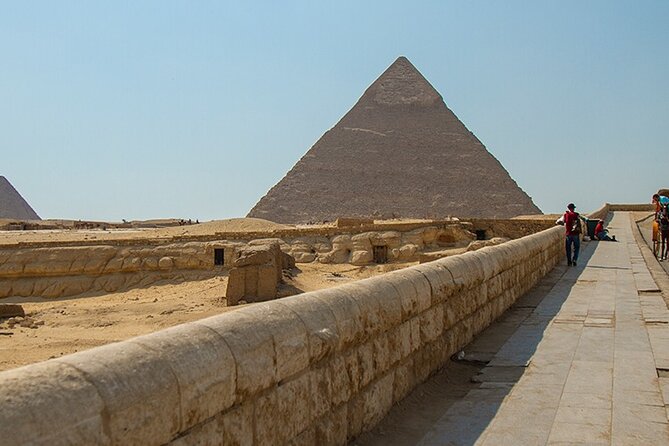 History of Cairo and the Great Pyramids Day Tour From Hurghada - Traveler Feedback and Considerations
