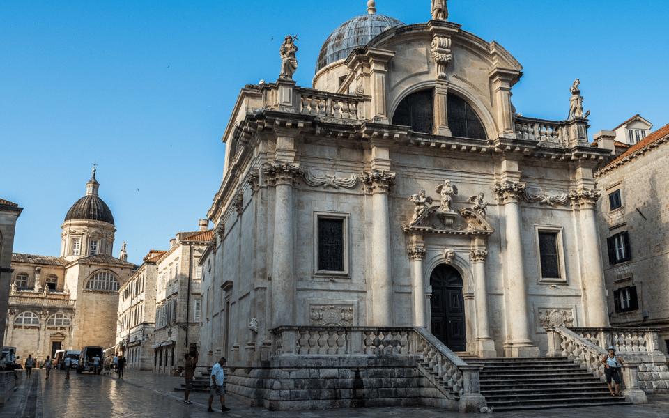 History Walking Group Tour in Dubrovnik With Licenced Guide - Meeting Point