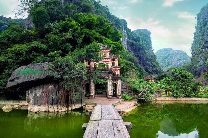 Hoa Lu -Tam Coc - Mua Cave Full Day Trip With Limousine Bus - Traveler Considerations