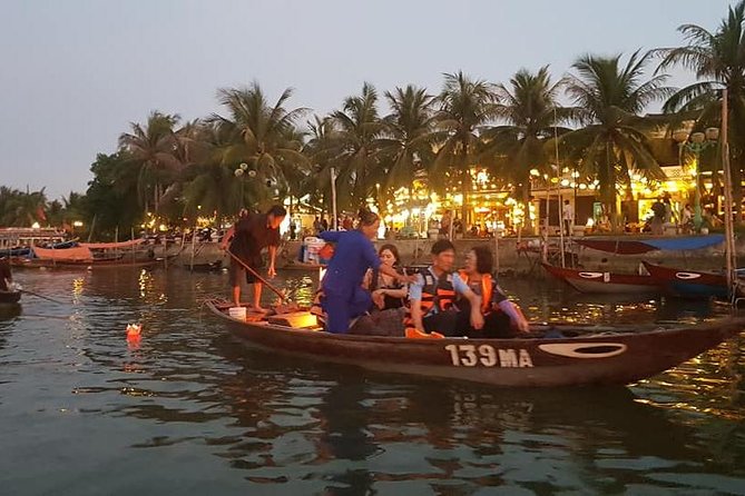 Hoi an Nightlife Tour With Hoi an Ancient Walking Tour, Boat Ride, Night Market - Unique Tour Experience