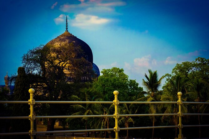 Hyderabad Full Day City Tour With Boat Ride - Mecca Masjid Significance