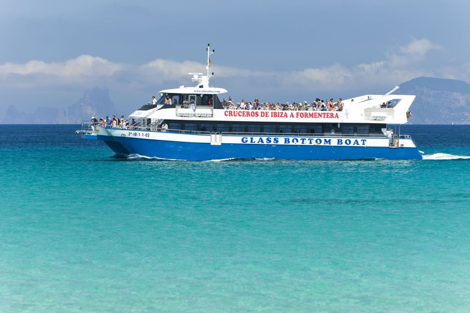 Ibiza: Figueretas Round-Trip Transfer to Formentera - Onboard Amenities