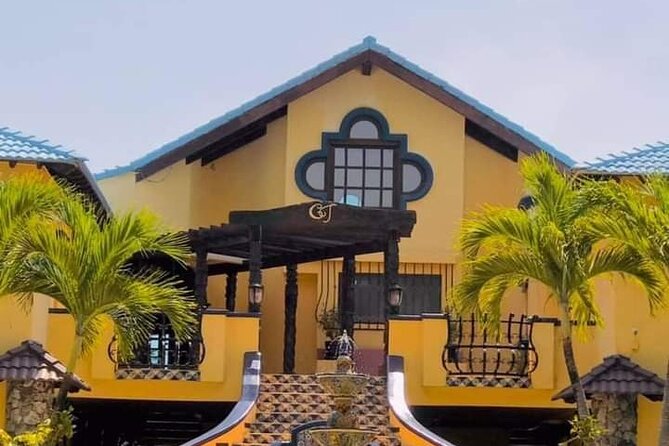 Inclusive Day Pass at West Bay Beach Resort Honduras - Questions About Your Stay