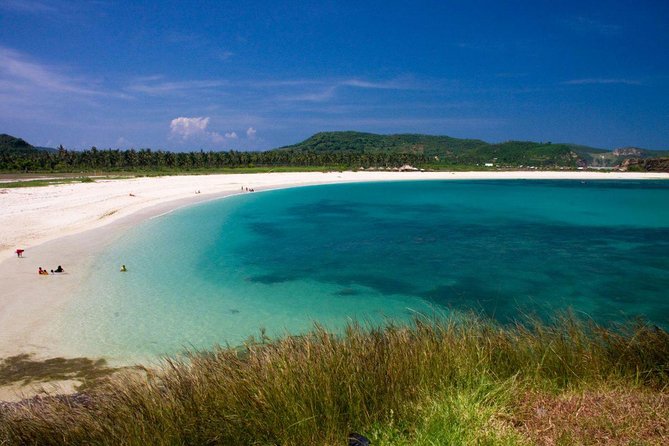 Instagramable Beach Hopping Trip - Included Services