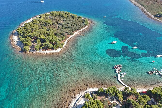 Islands Brač, Šolta & Blue Lagoon - Private Speedboat Tour - Customizable Experiences
