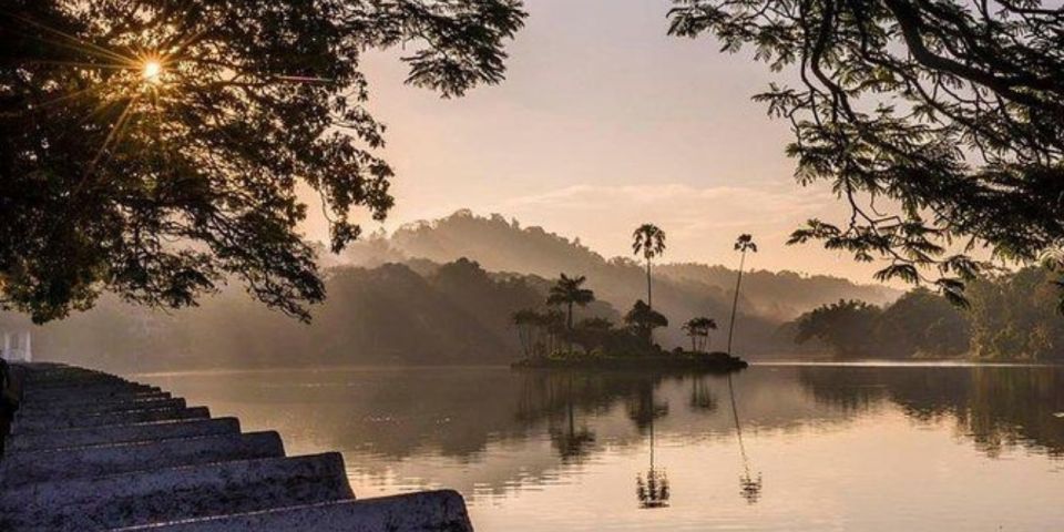 Kandy: the Last Kingdom Private Day Tour From Colombo Harbor - Important Information