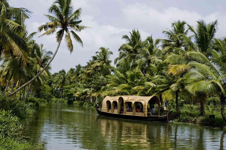 Kumarakom Backwater Houseboat Cruise Tour (03 Days) - Accommodation and Meals