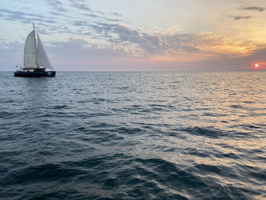 La Rochelle: Sailing Cruise - Meeting Point and Preparations