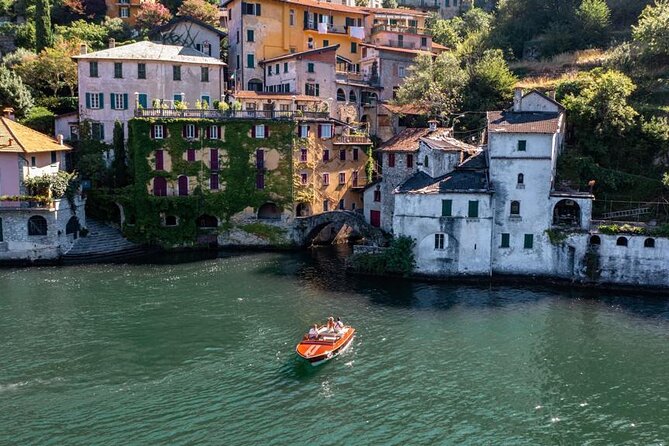 Lake Como Private Classic Speedboat Tour - Personalized Guiding and Insights