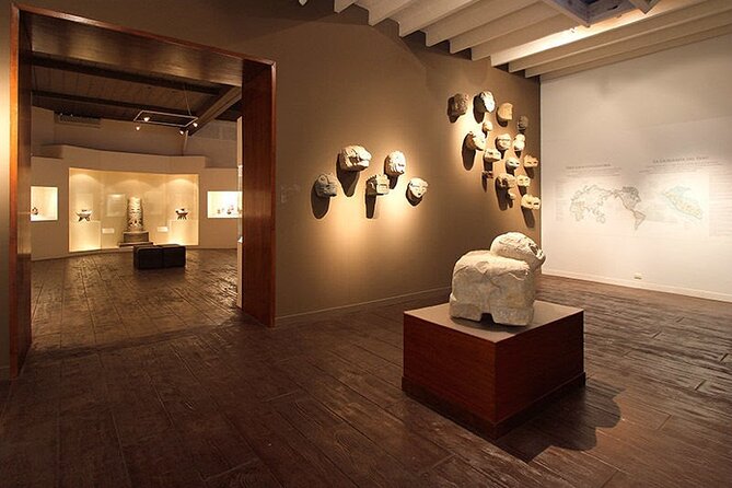 Lima City Walking Tour + Local Lunch + Larco Museum Tour - Plaza San Martin