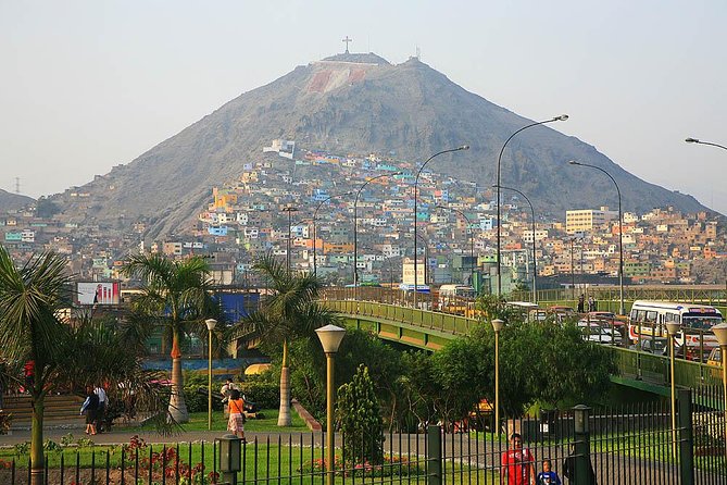 Lima: Local Market + Highlights City Tour + Catacombs - Enjoy Local Snacks