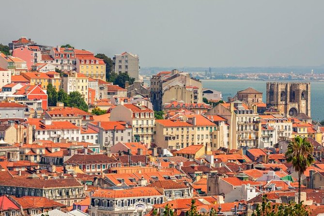 Lisbon Shore Excursion: Private Day Trip to Lisbon and Sintra - Tour Language Availability