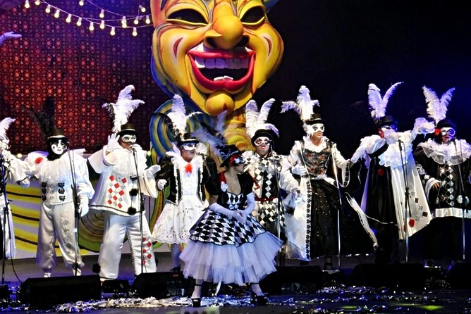 Live the Montevideo Carnival Like a Local Citizen - Exploring Montevideos Lively Atmosphere
