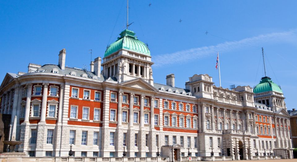 London: Changing of the Guard & Royal London Walking Tour - Explore Iconic London Landmarks