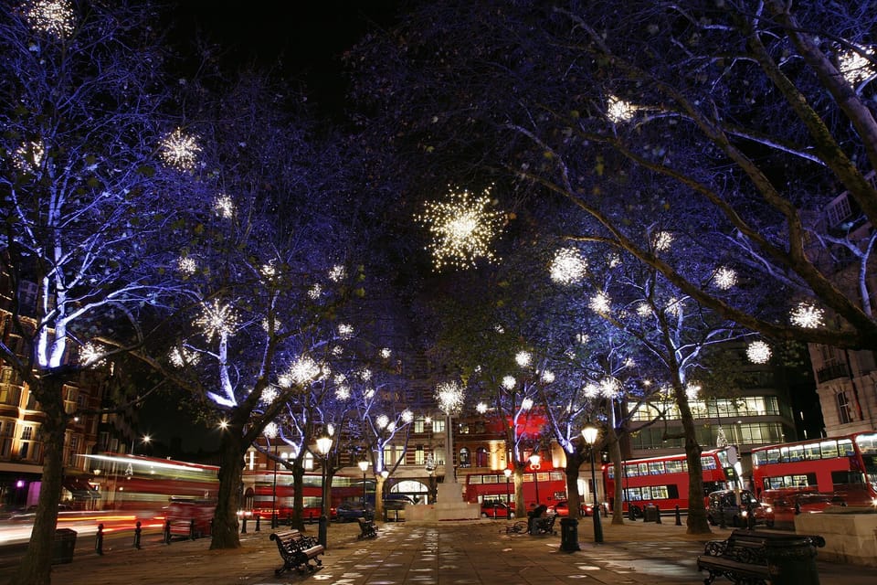 London: Christmas Lights Bus Tour - Meeting Point and Important Information