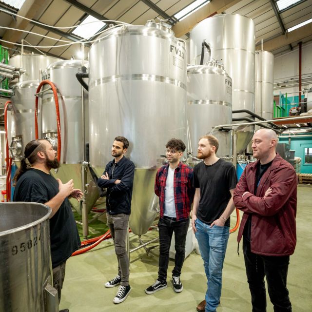 London: Craft Brewery Tour With Tasting of 4 Beers - Beer Tasting Format