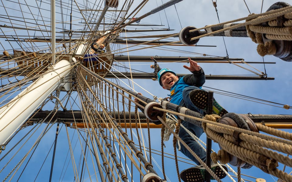 London: Cutty Sark Entry Ticket With Guided Rig Climb - Safety Briefing and Climbing Process