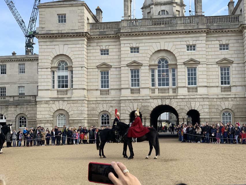 London: The Changing of the Guard Experience - Tradition and History