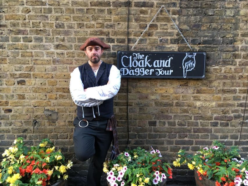 London: the Cloak & Dagger Tour: History Brought to Life! - Immersive Tour Through Southwark Borough