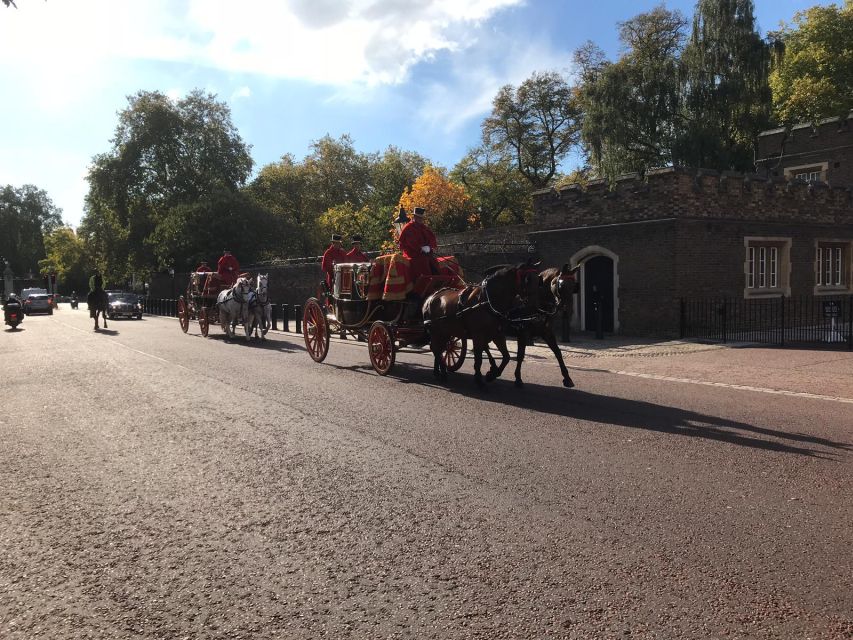 London: The Crown British Royalty Walking Tour - Explore Oldest Part