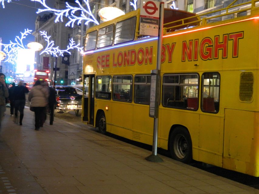 London: Winter Lights Open-Top Bus Tour With Guide - Customer Experience