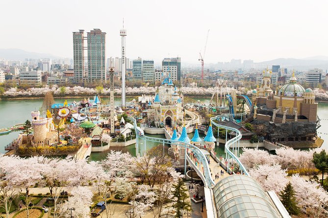 Lotte World Package Deal - Traveler Participation Details
