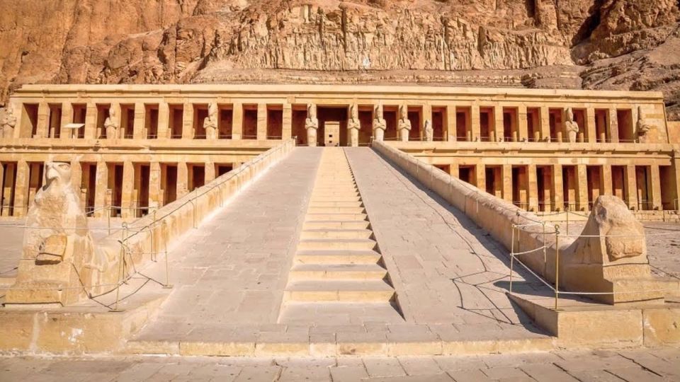 Luxor: Valley of the Kings and Hatshepsut Temple Day Tour - Hatshepsut Temple