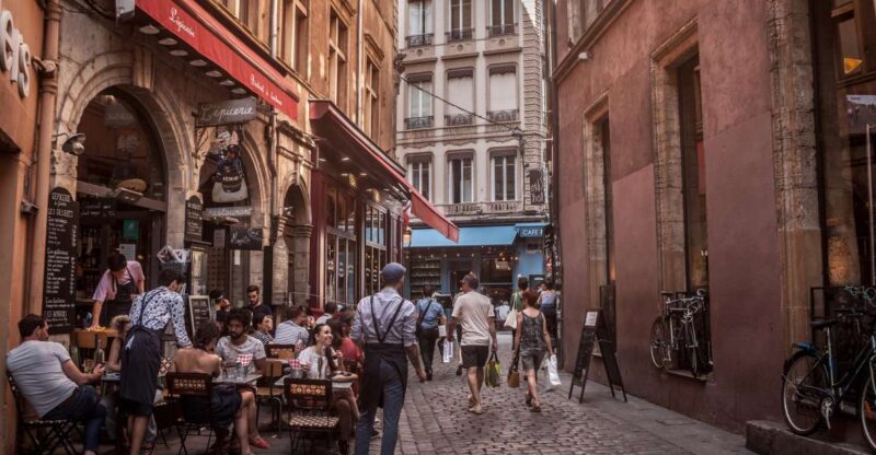 Lyon: Food Smartphone Audio Walking Tour - Tour Features