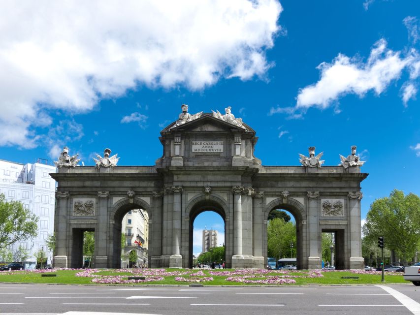 Madrid: El Retiro Park & City Sightseeing Audio Tour - Accessibility and Customer Feedback