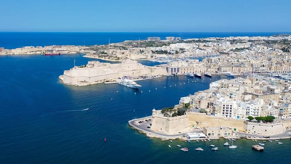 Malta: Hop-On Hop-Off Island Exploration Bus Tour - Audio Guide Features