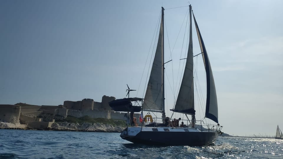 Marseille: Frioul Calanques Sailing Day Trip With Swimming - Inclusions and Exclusions