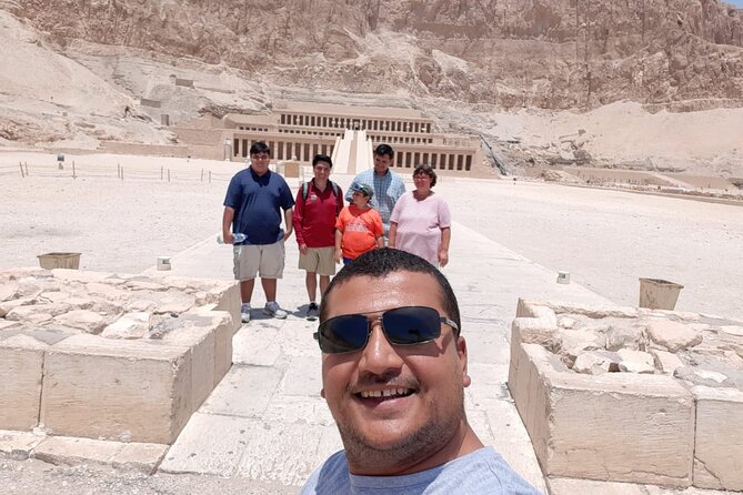 Marvelous Luxor East and West Bank Private Tour With Lunch From Airport /Hotels - Mixed Feedback on Guides