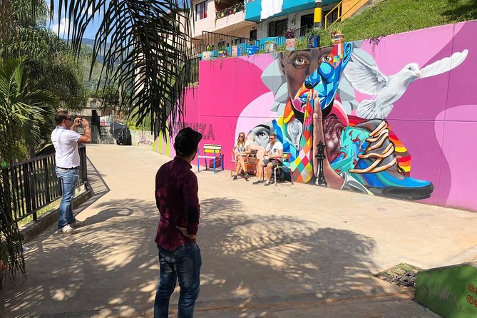 Medellin Street Art Tour - Exploring Comuna 13