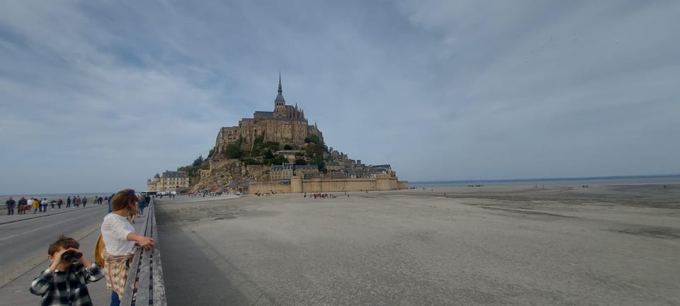 Mont Saint-Michel - Day Trip Luxury Van 7 Persons From Paris - Inclusions and Exclusions