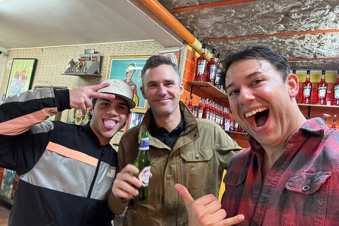 Napoli Pub Crawl in the Old Town - Authentic Neapolitan Drinks and Atmosphere