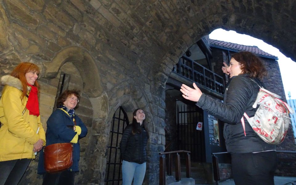 Newcastle: Walking Tour to Grainger Market & Quayside - River Tyne and Bridges