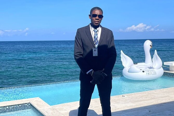 Ocho Rios Private Airport Transfer [VIP LUXURY Vehicles] - Expert Drivers and Knowledgeable Guides