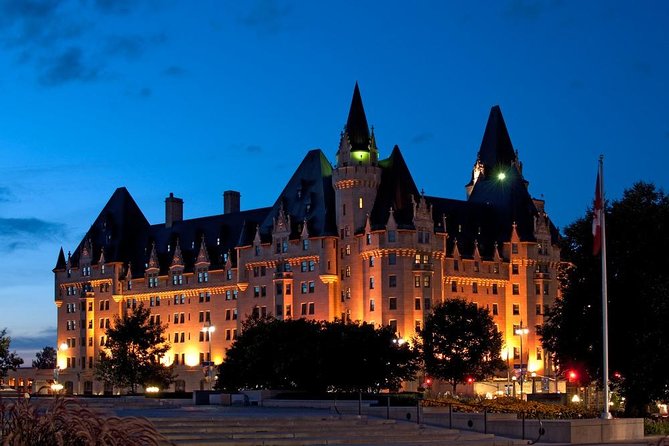 Ottawa Small Group Night Tour With River Cruise - Weather and Seasonal Details