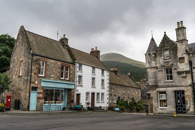 Outlander Filming Locations Day Tour From Edinburgh - Castle Visits