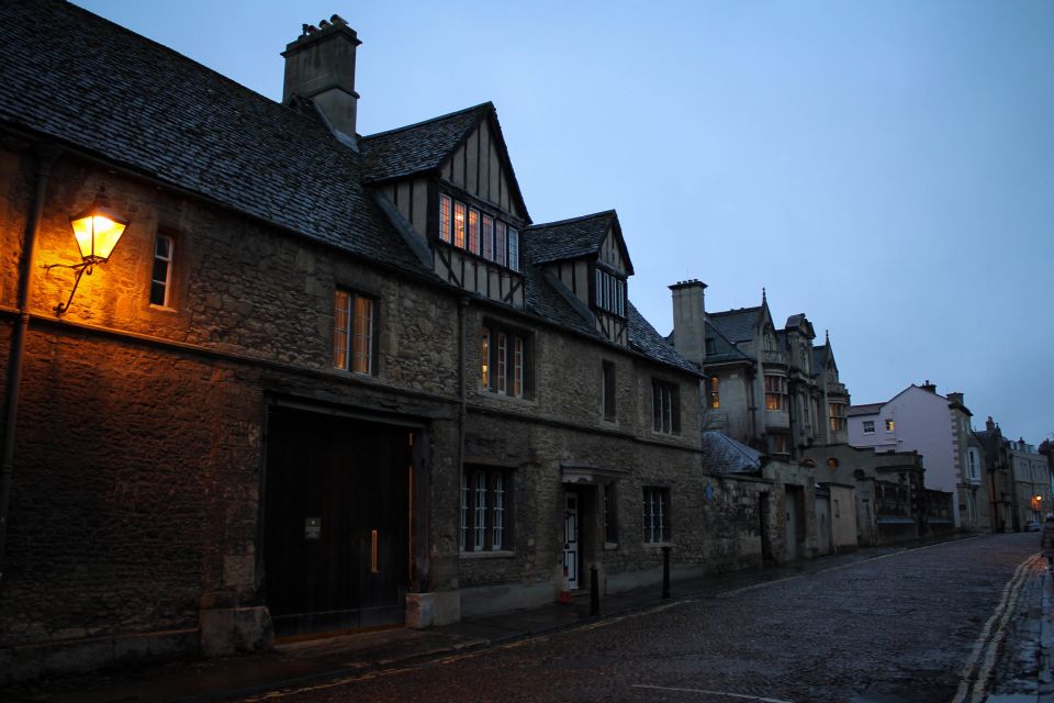 Oxford: Official “Haunted Oxford” Ghost Tour - Experience With the Tour Guide